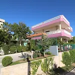 Vila Sunborn Saranda